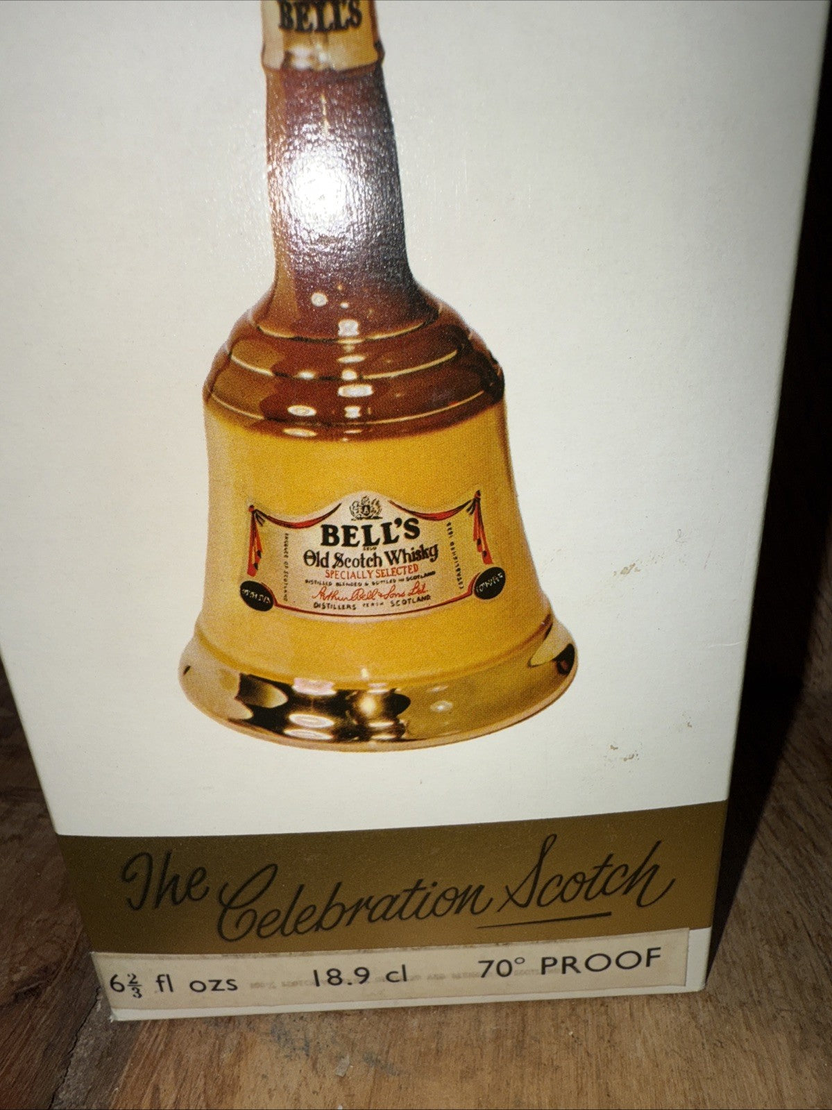 Bells Old Scotch whisky decanter full 6 1/2 Fl oz 70% proof Boxed mint condition