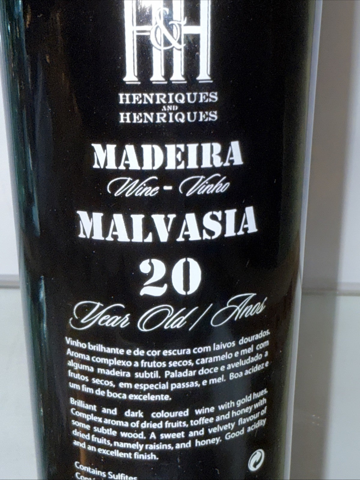 Henriques & Henriques Madeira Malvasia 20 Years Old wine