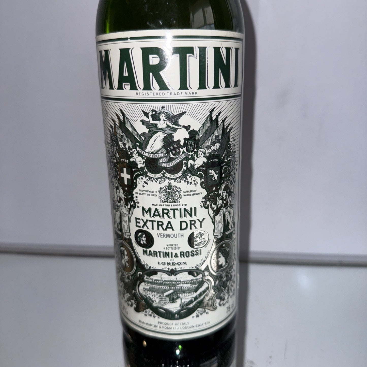 Martini extra dry Vermouth 1990s 75cl 14.7% abv