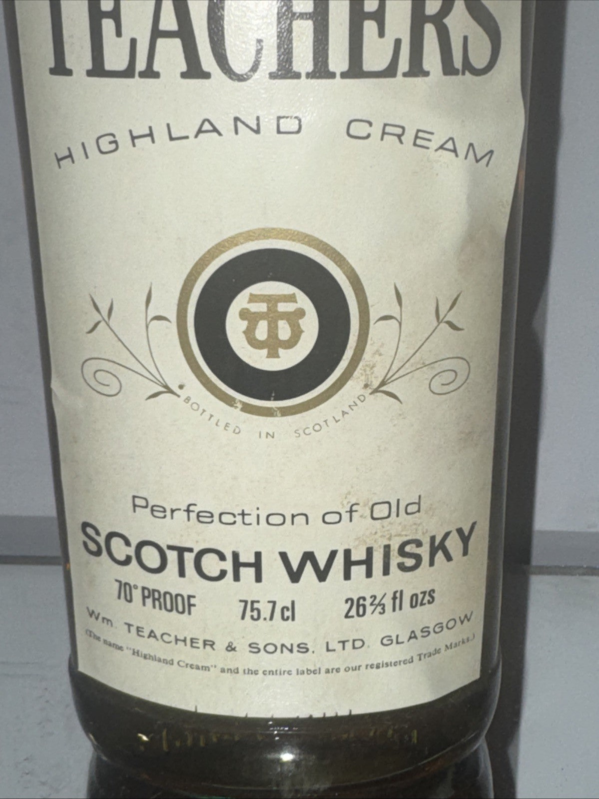 Teachers Highland Creqm Whisky 70proof 26 2/3 Floz Came To Us In Original Box !