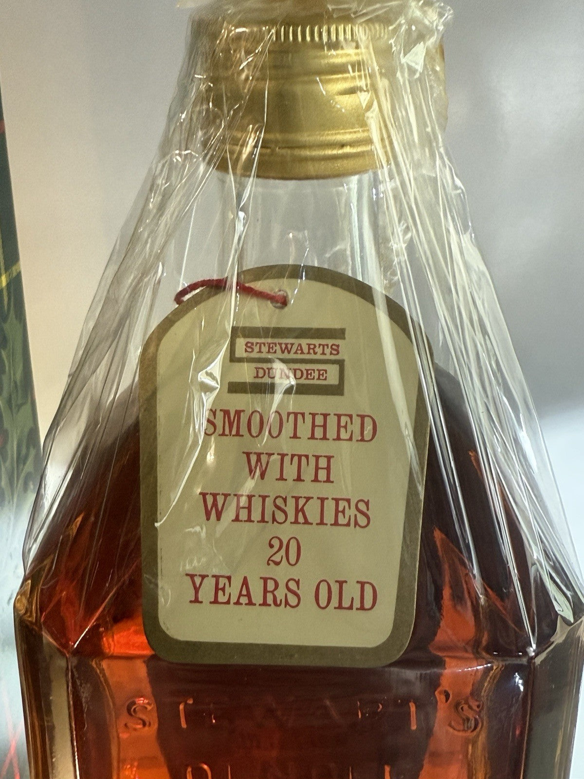 Stewarts Dundee De Luxe Blended Scotch Whisky Bottled 1970s 43%abv