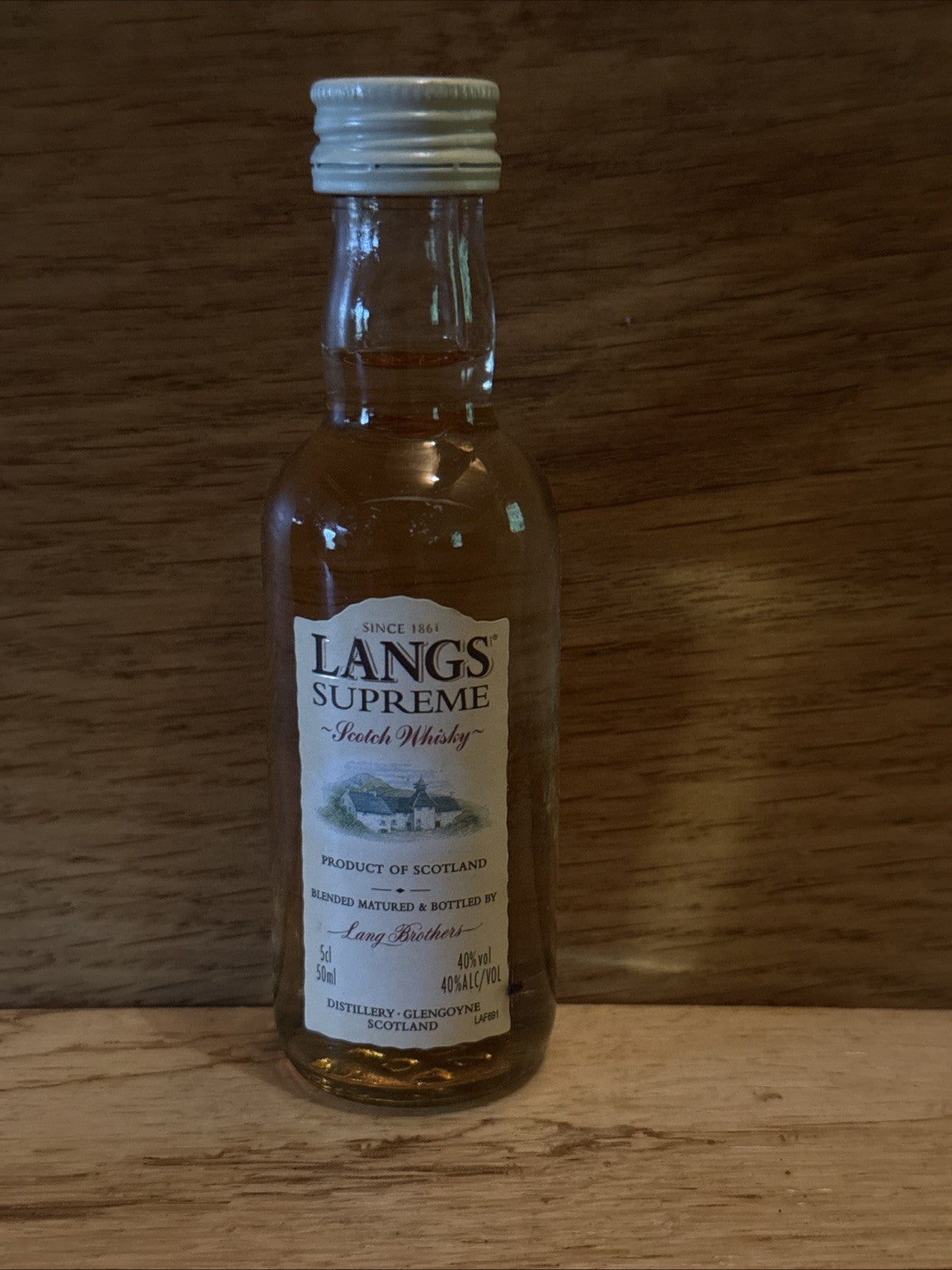 Langs Supreme Scotch Whisky Miniature full 1990s