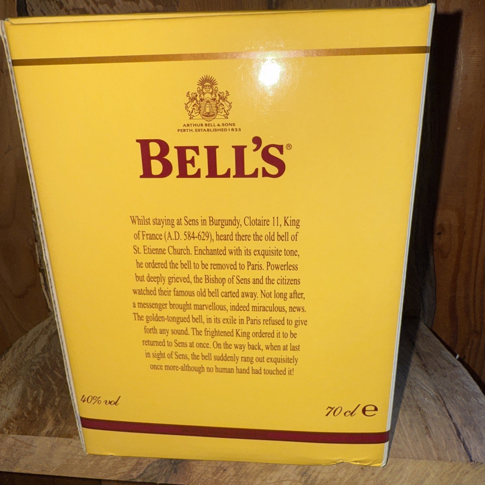 Bells Whisky 75cl decanter Christmas 2005 Mint Boxed