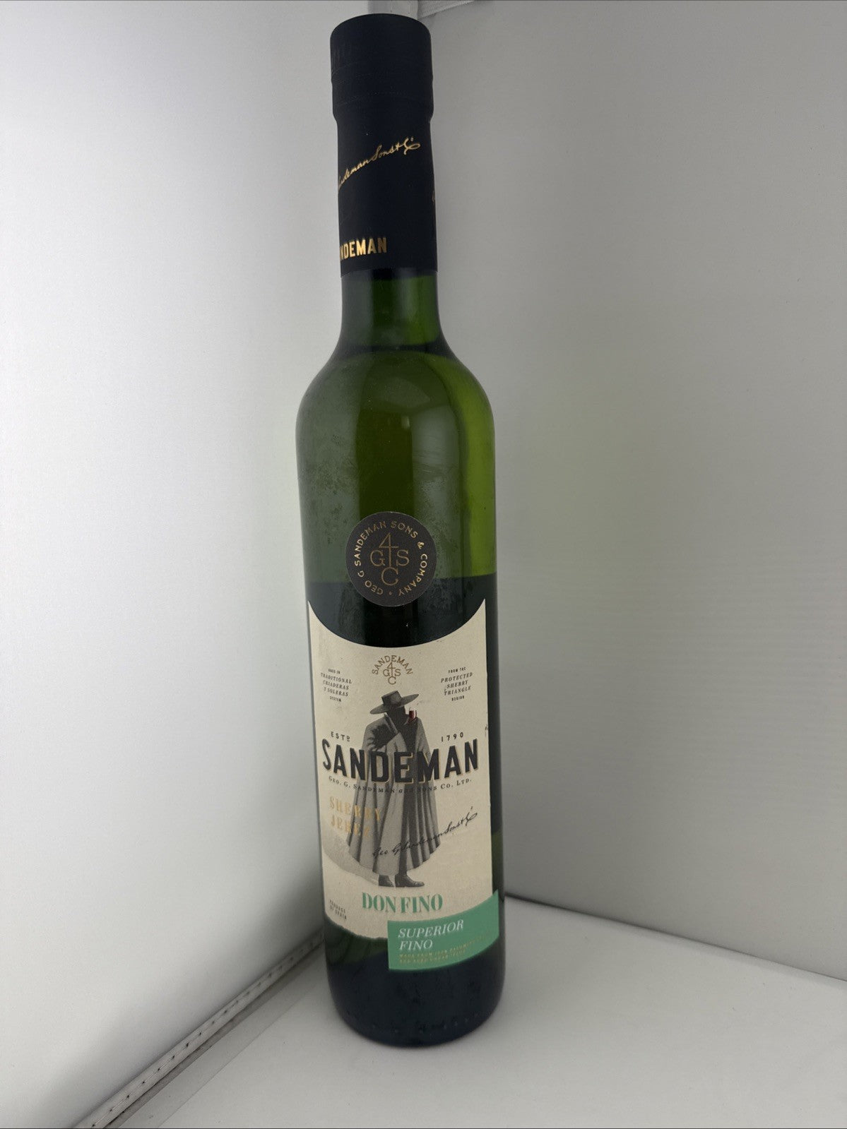 Sandeman Don Fino Superior Fino Sherry 75cl Jerez Spain