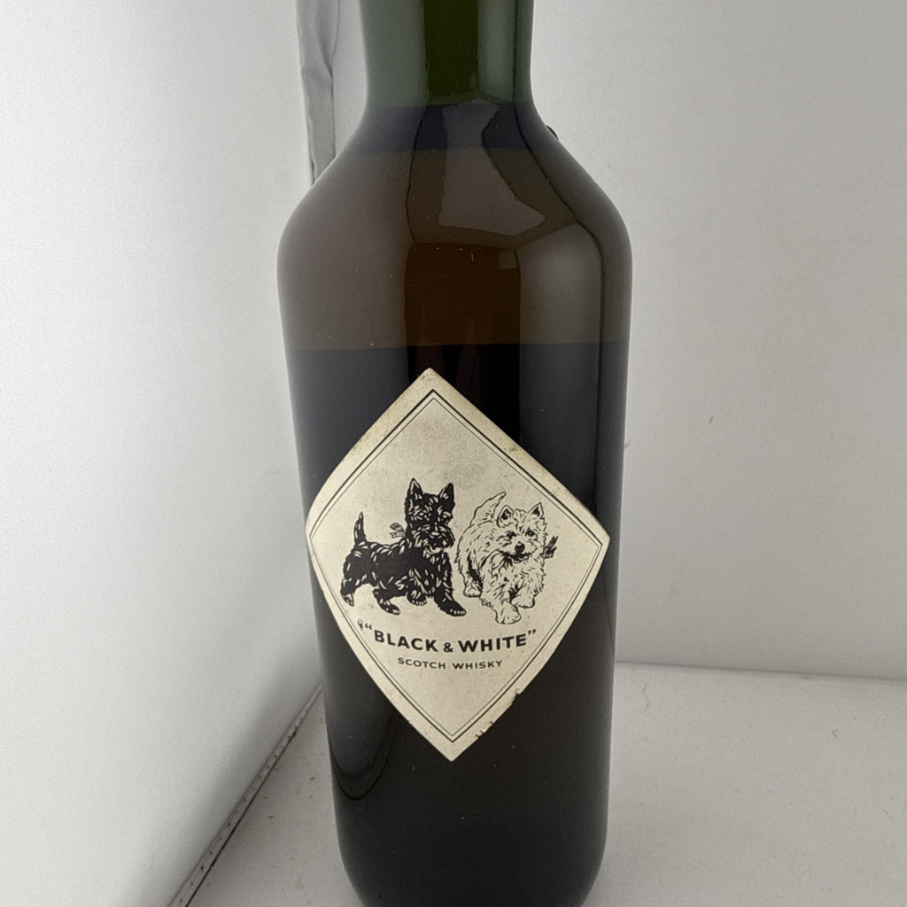1950s Black & White Buchanan’s Scotch Whisky Spring Cap 26⅔ Fl Oz Sealed