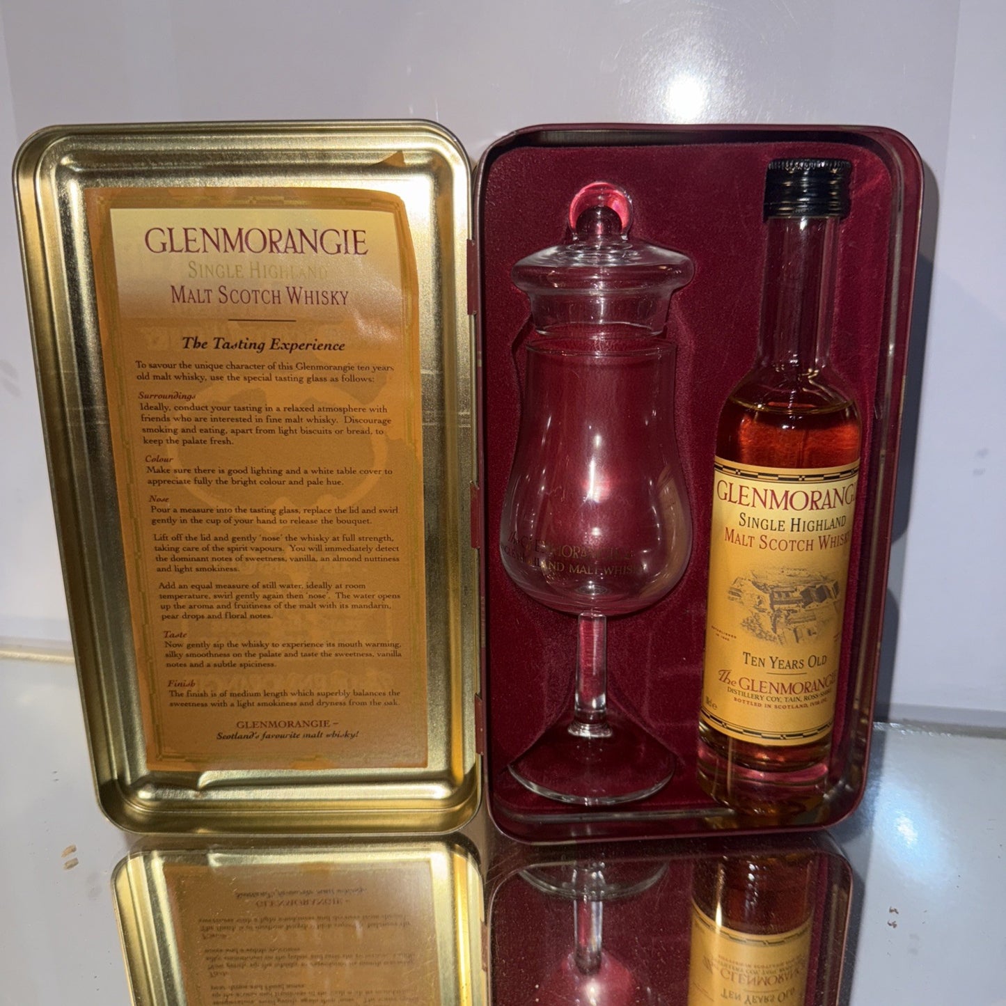 10cl Bottle 10 year old Glenmorangie single Malt With Special Lidded Glass Set