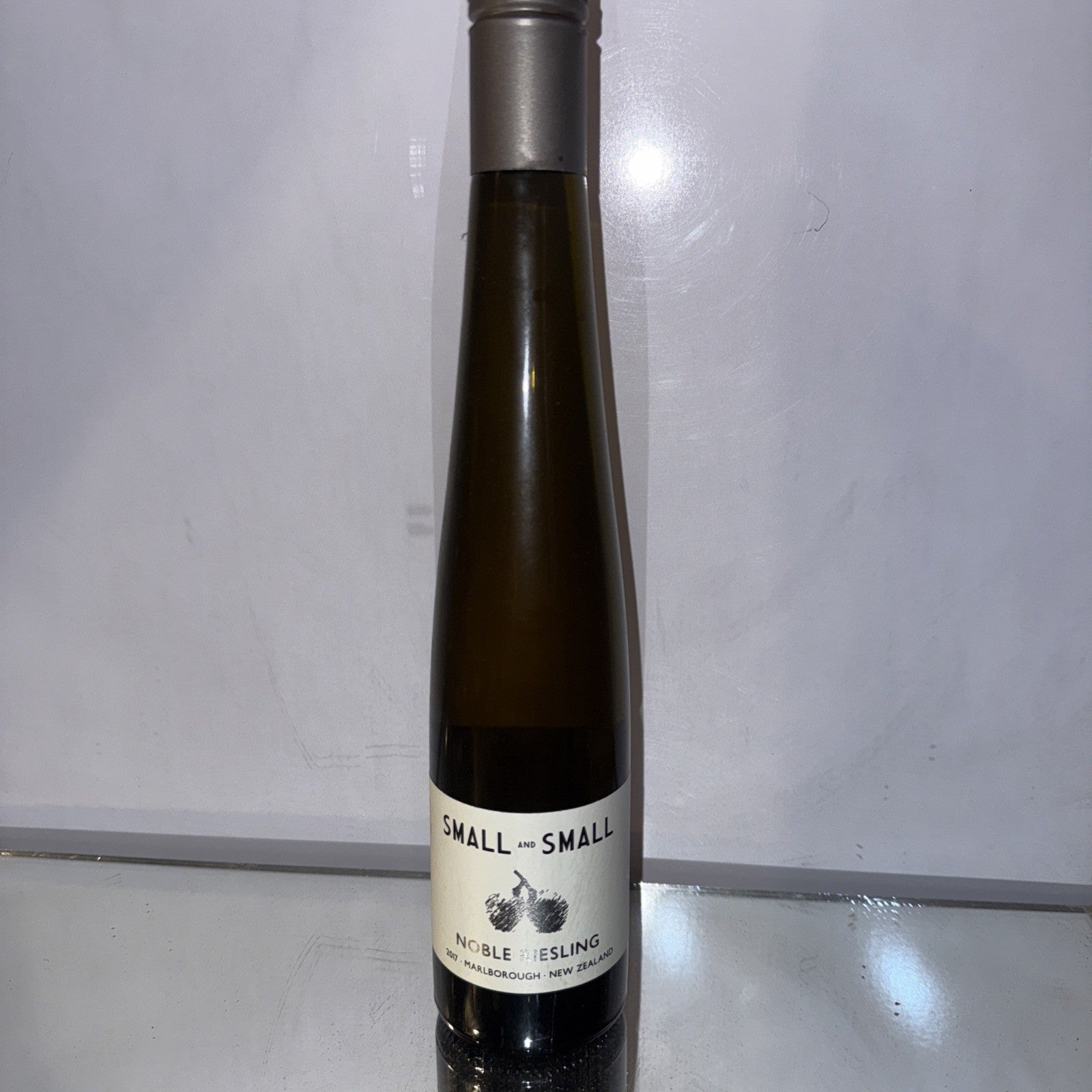 Small and Small Noble Riesling 2017 Marlborough (375ml Half Bottle, 9.5% ABV)