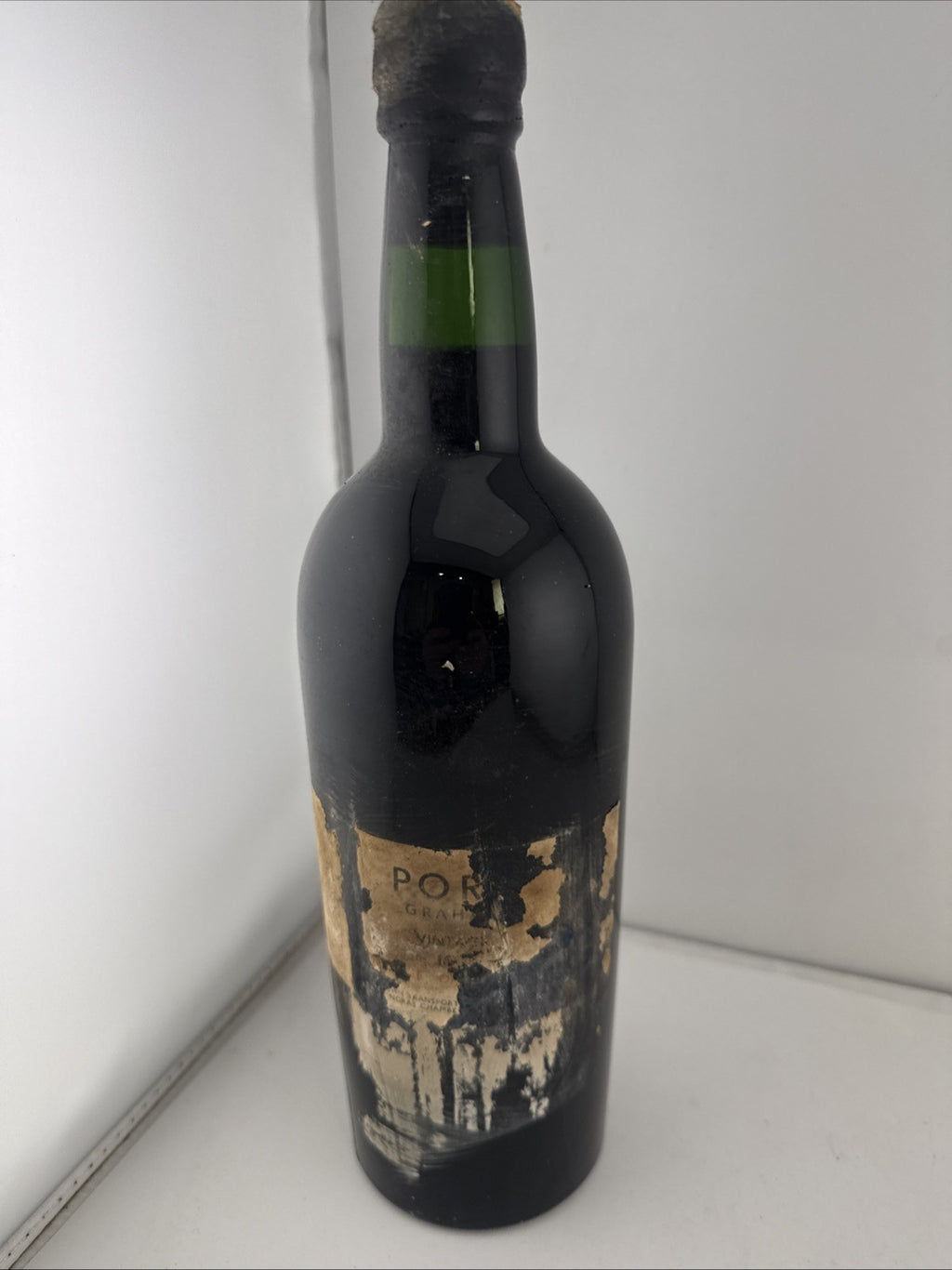 Graham’s 1963 Vintage Port Old Rare Bottle Damaged Label Very High Fill