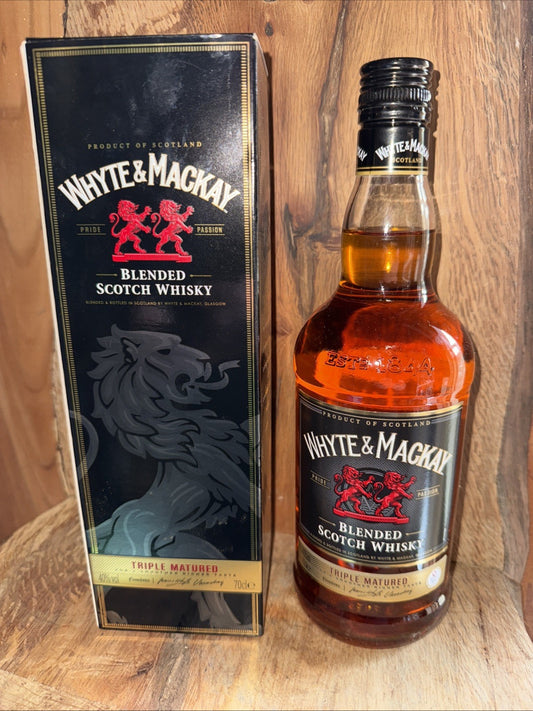 Whyte & Mackay triple matured Blended scotch whisky 1980s bottle