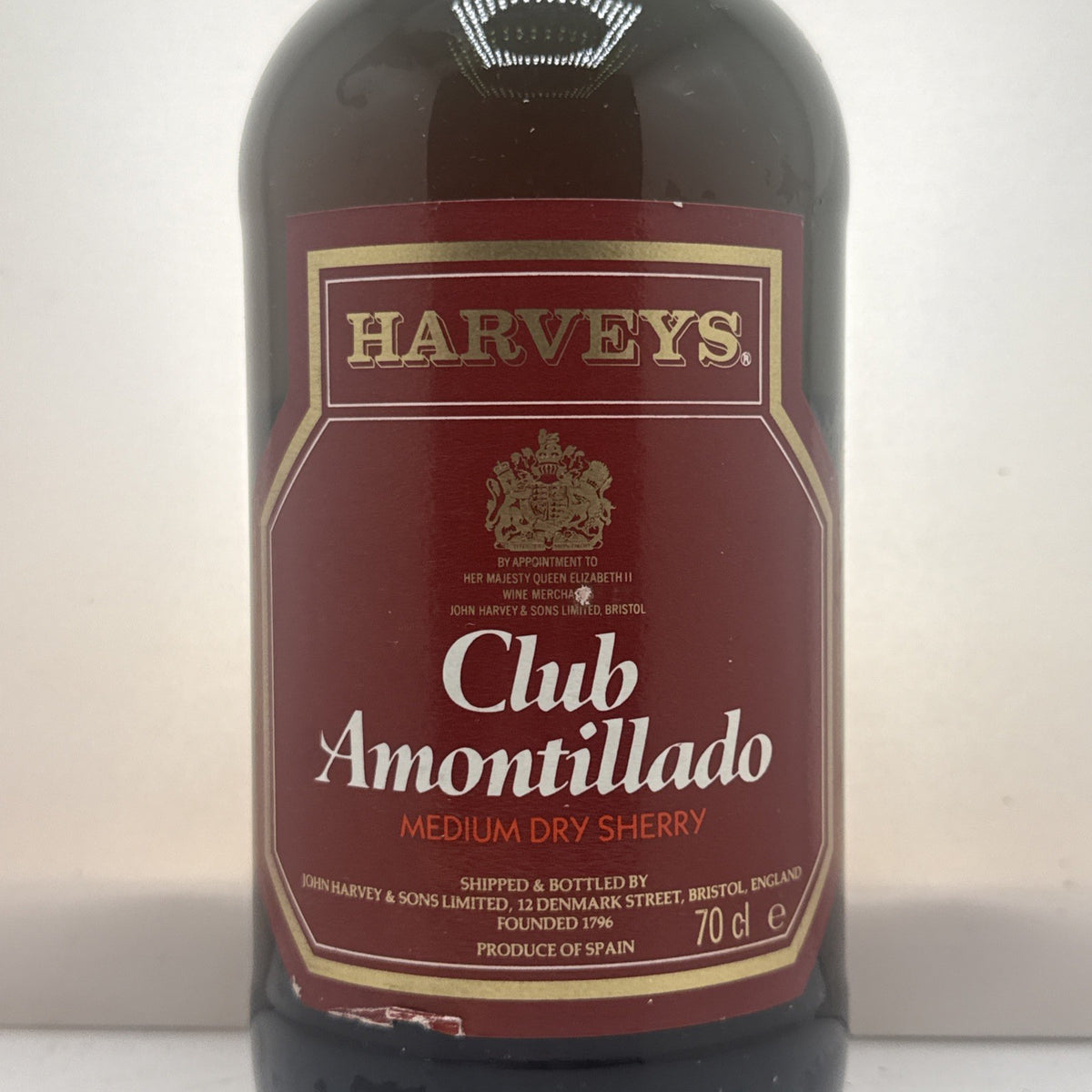 Harveys Club Amontillado Medium Dry Sherry — Jerez, Spain. 75cl. 1980s