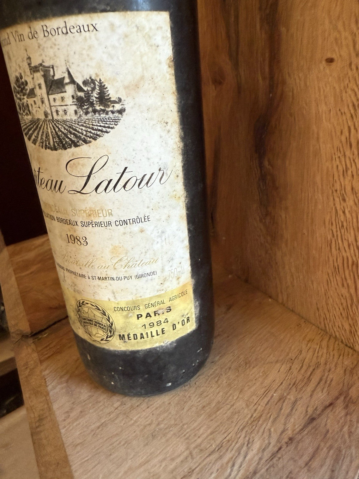 Chateau Latour 1983 Bordeaux Superior not grand cru or pauliac