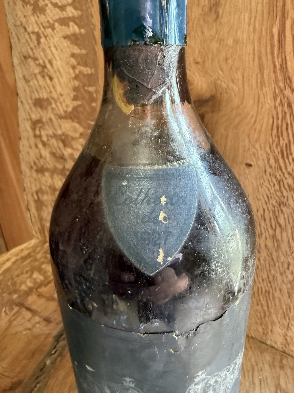 Fonseca Port 1927 .. Slight Leakage On Cork But Looks Intact Overall