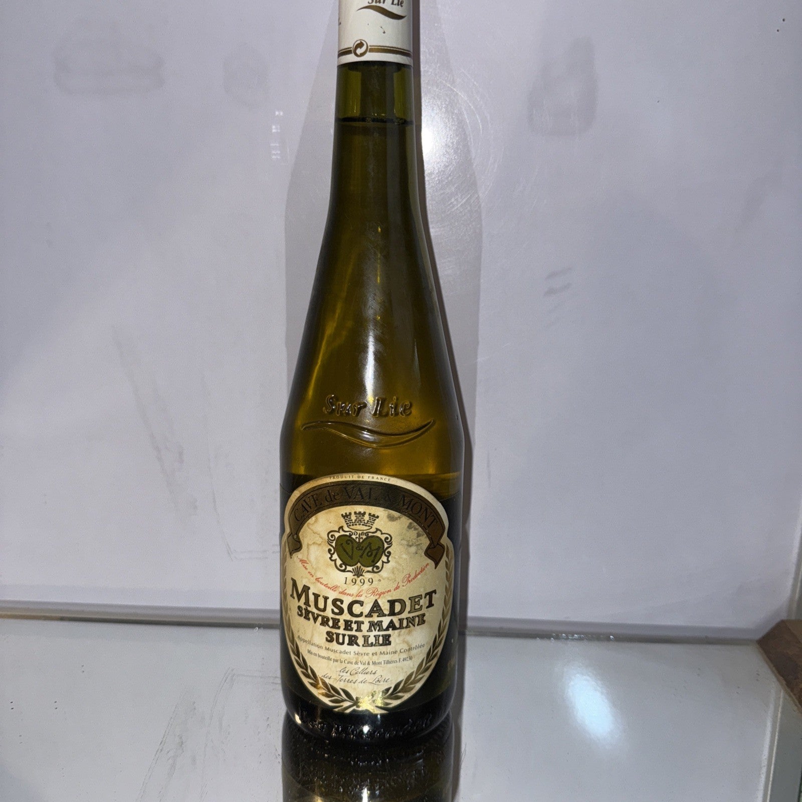Muscadet 1999 Cave De Val Et Mont vintage Rare