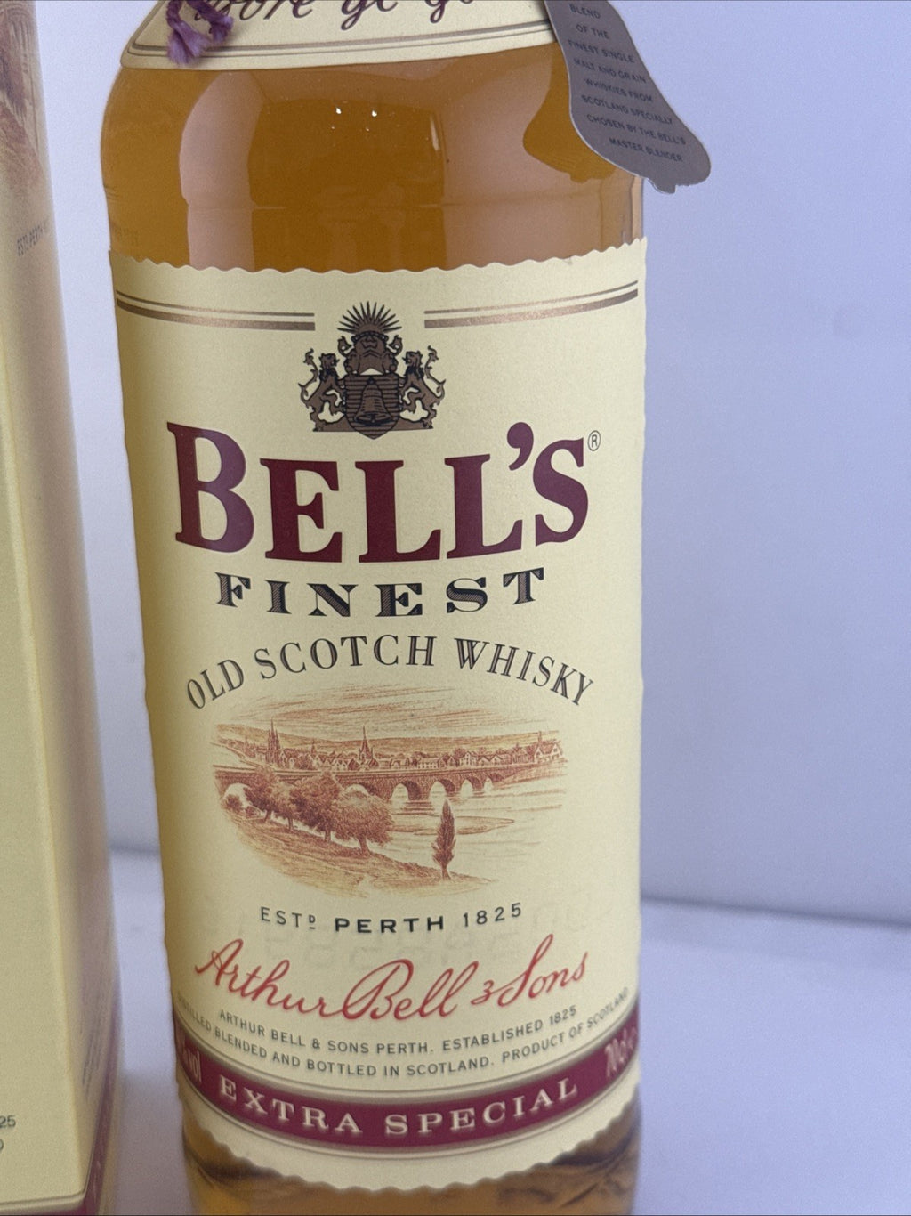 “Vintage Bell’s Finest Extra Special Scotch Whisky 70cl Boxed” Late 90s