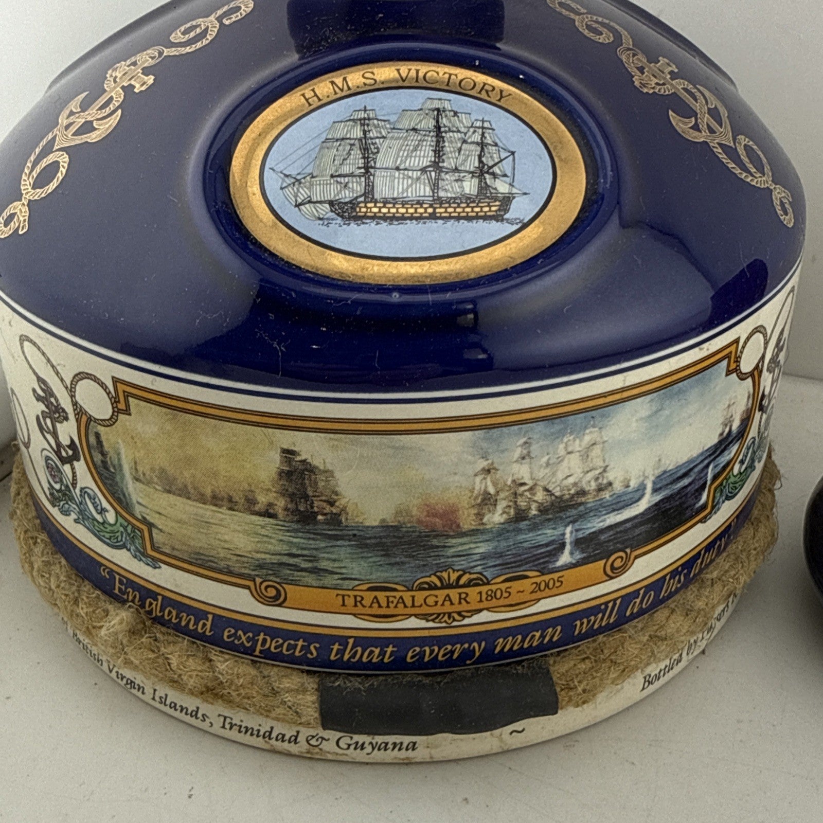 Pusser’s Navy Rum Trafalgar Bicentenary 2005 15 Year Ceramic Decanter 1L Full