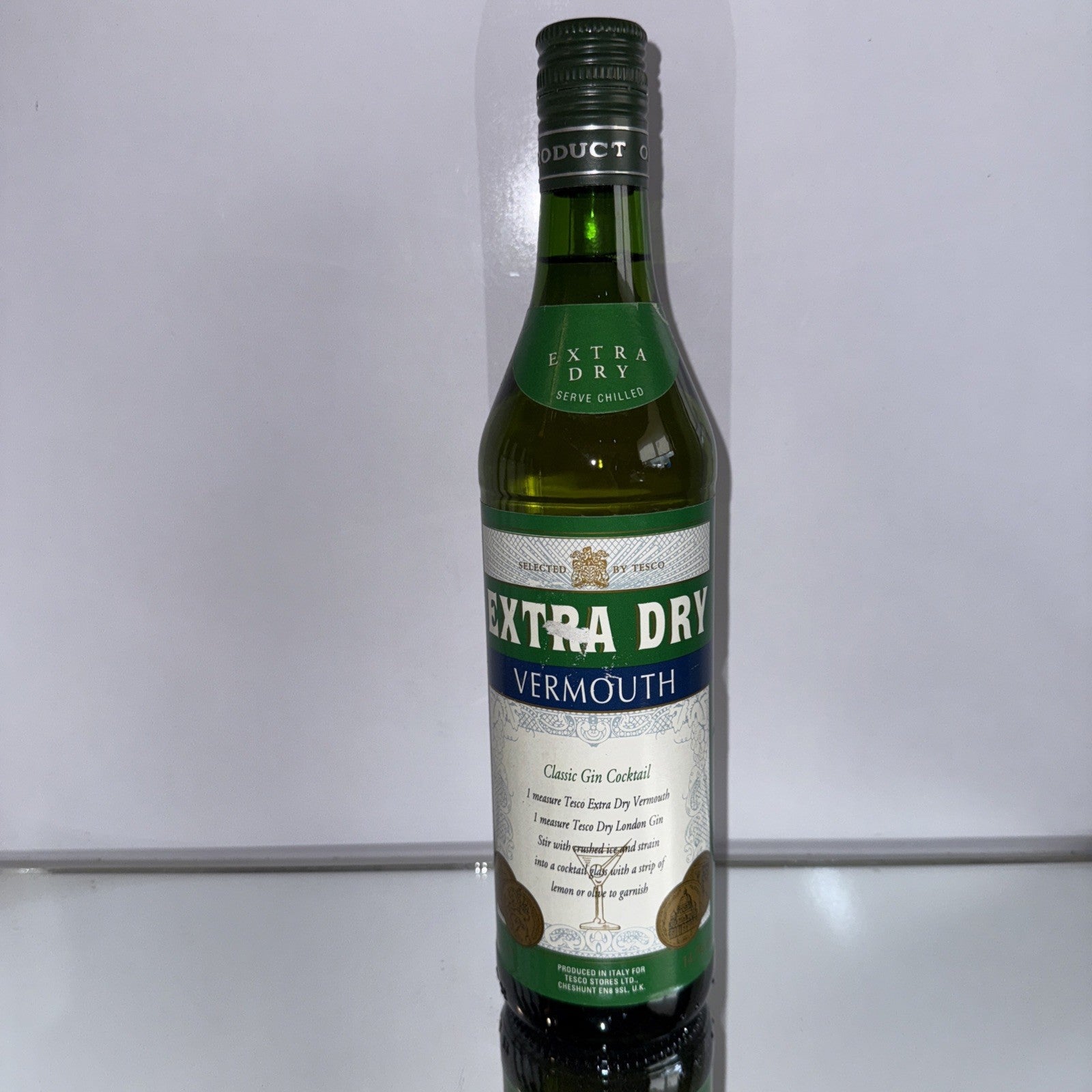 Tesco dry Vermouth 1980s 75cl 14.7% abv