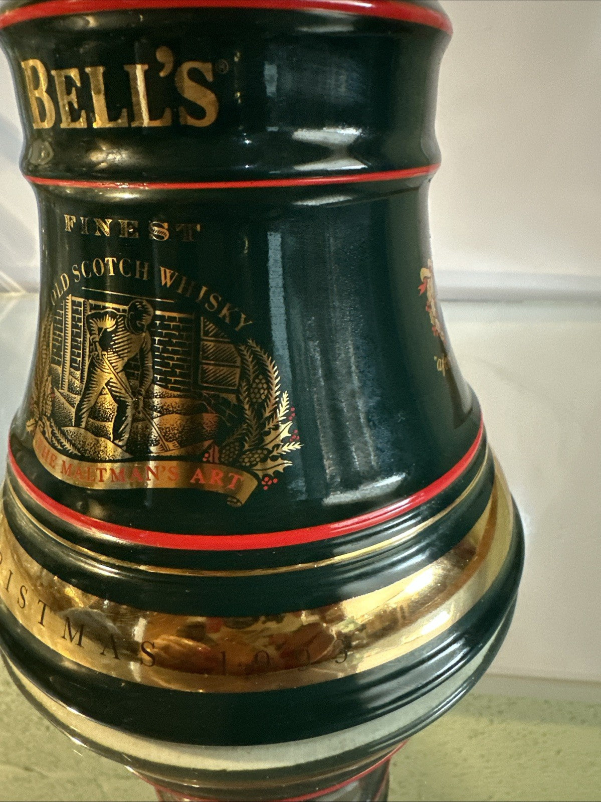 Bells Whisky 75cl decanter Christmas 1993 vintage matured
