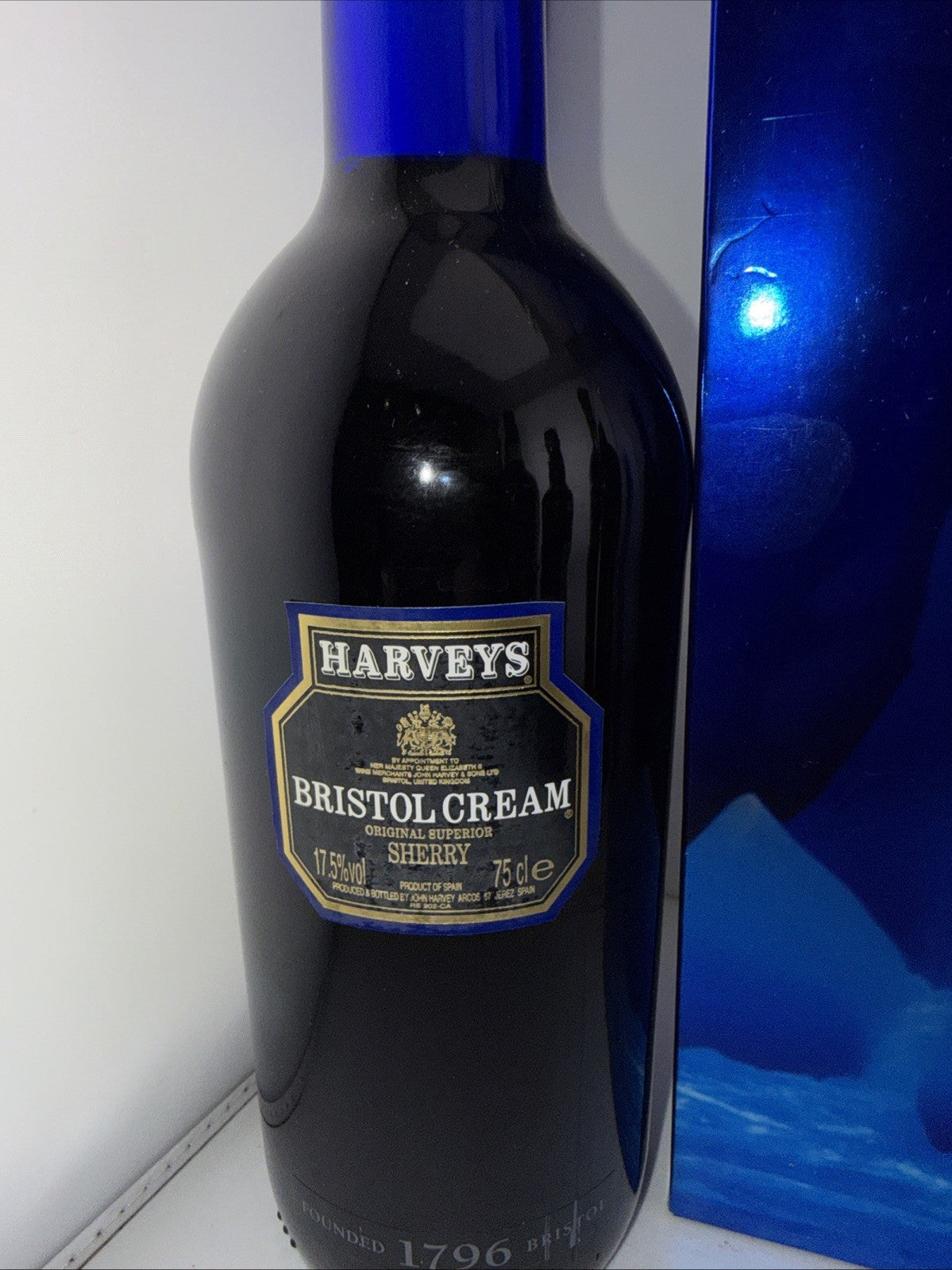 Harveys Bristol cream in Blue bottle 70cl 17.5%abv Blue Boxed