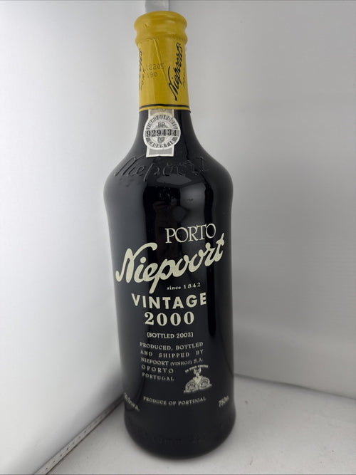 Niepoort Vintage Port 2000 75cl Portuguese Vintage Port Bottled 2002