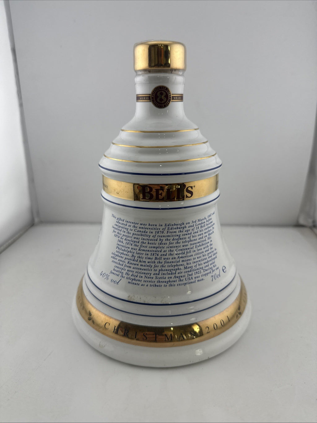 Bell’s Extra Special 2001 Christmas Bell Decanter 8 Year Old 70cl Full
