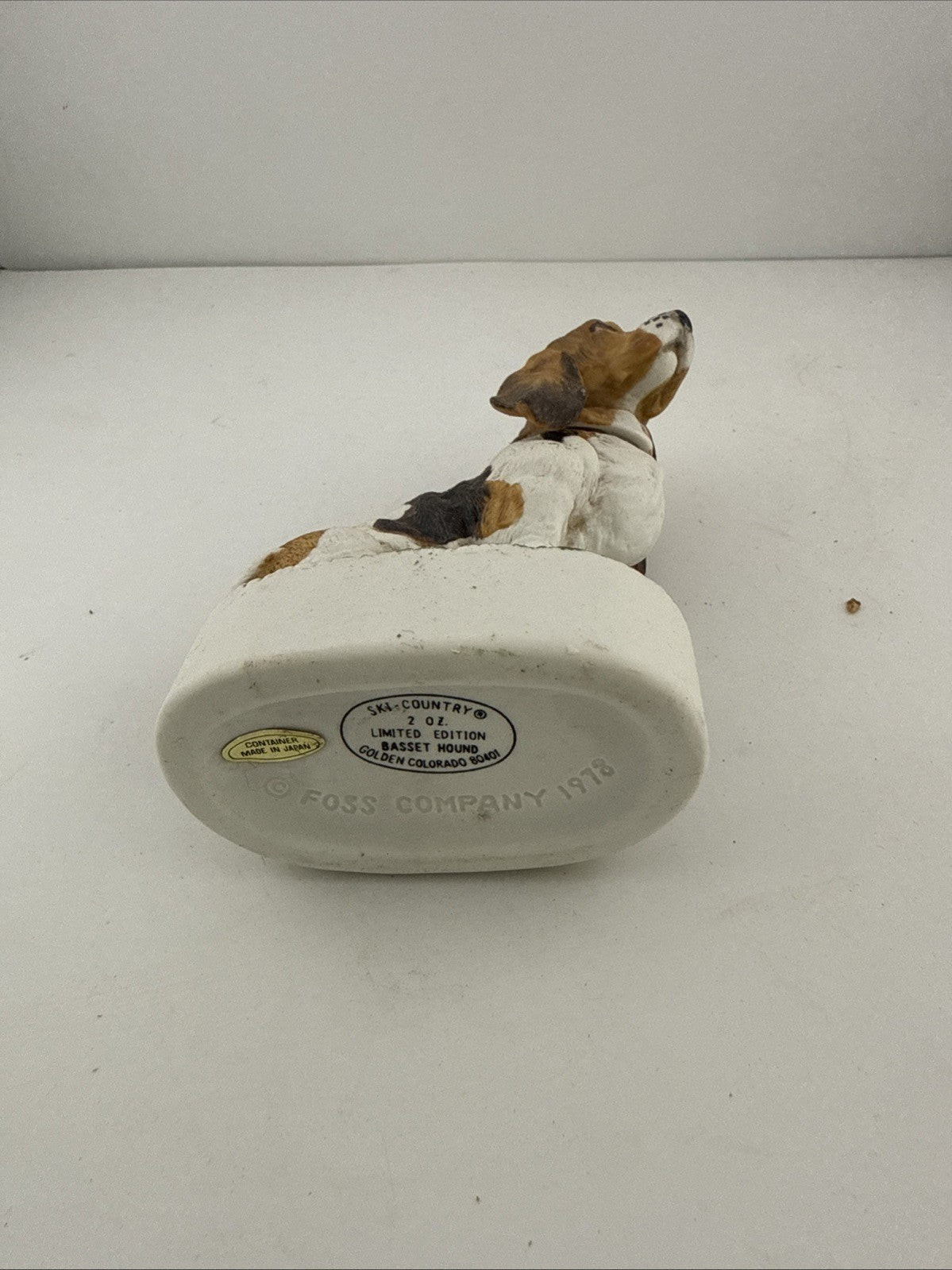 Vintage 1978 Foss Company Ski Country Basset Hound Ceramic Decanter 2oz