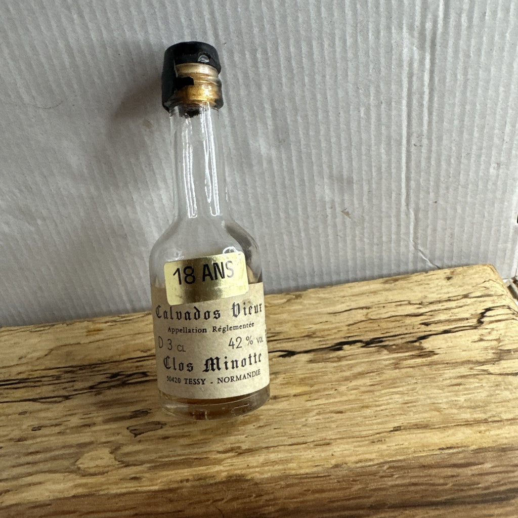 Clos Minotte Calvados Vieux aged 18 years ("18 ANS") miniature