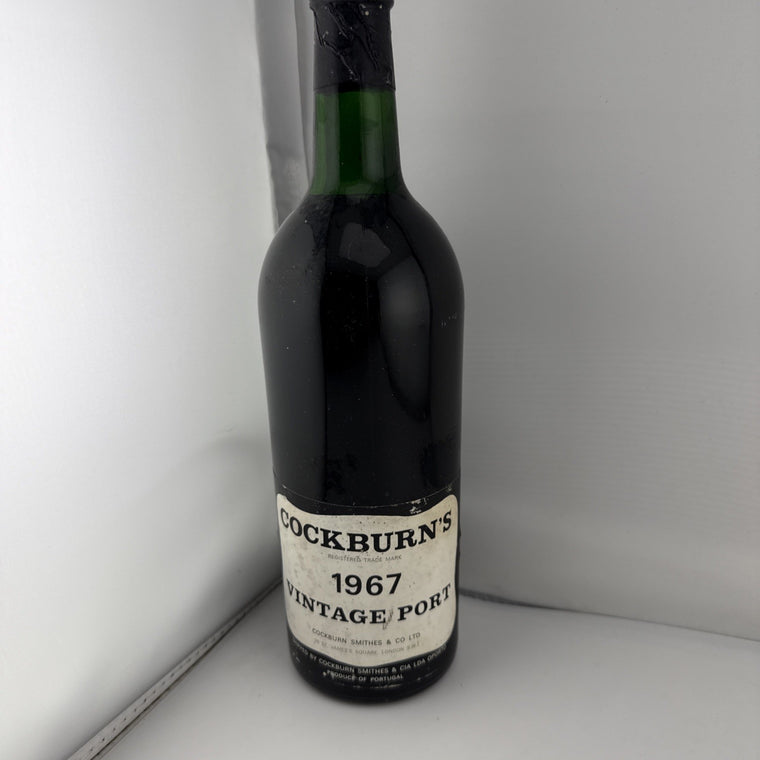 1967 Cockburn’s Vintage Port 75cl – High Shoulder Fill – Old Vintage Port
