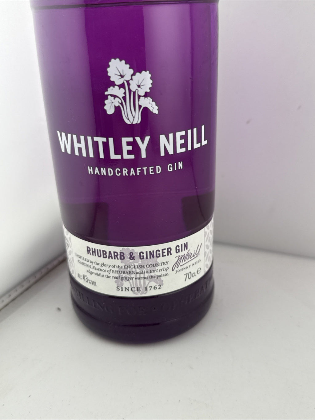 Whitley Neill Rhubarb And Ginger Gin 70cl 43% Handcrafted Gin Sealed