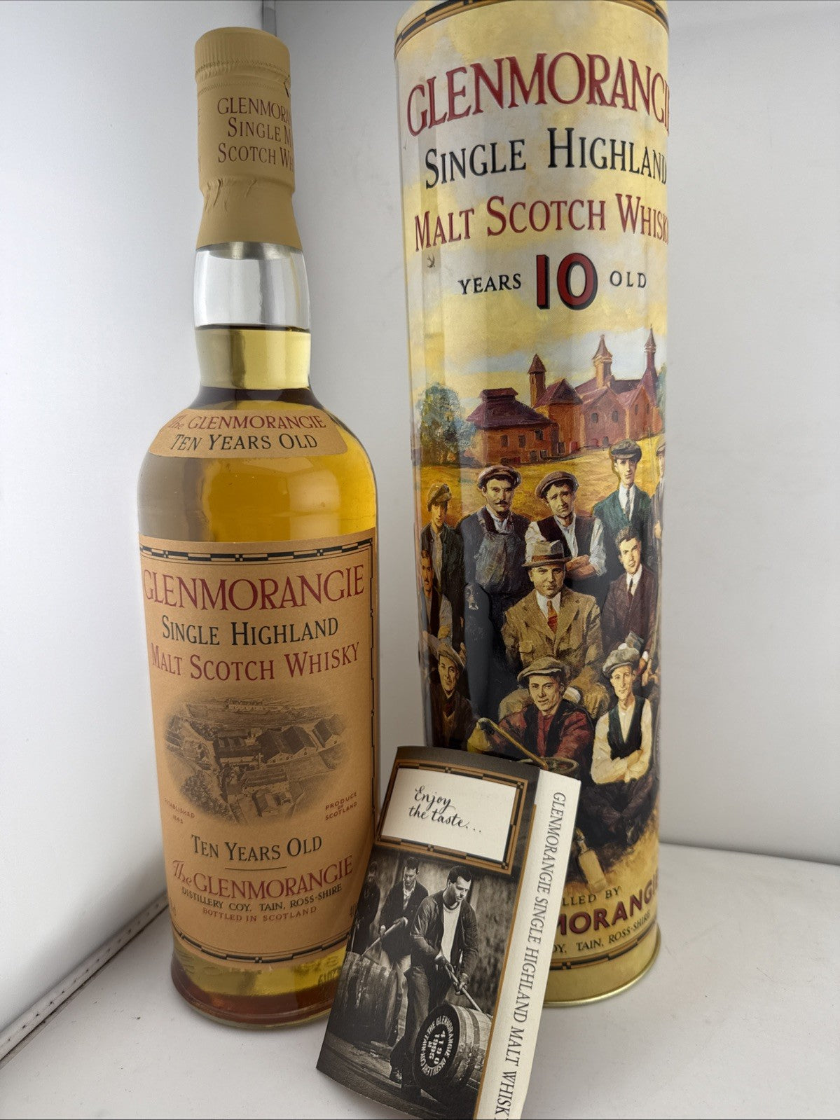 Sealed 1990s Glenmorangie 10 Year Old with Sixteen Men of Tain tin.