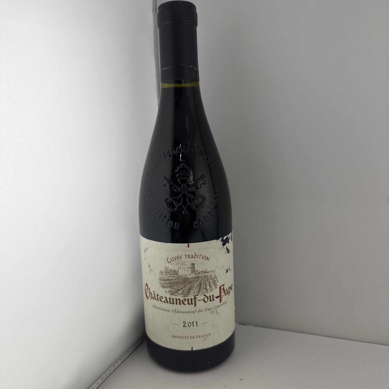 Châteauneuf-du-Pape Cuvée Tradition 2011 Rhône Red Wine 75cl