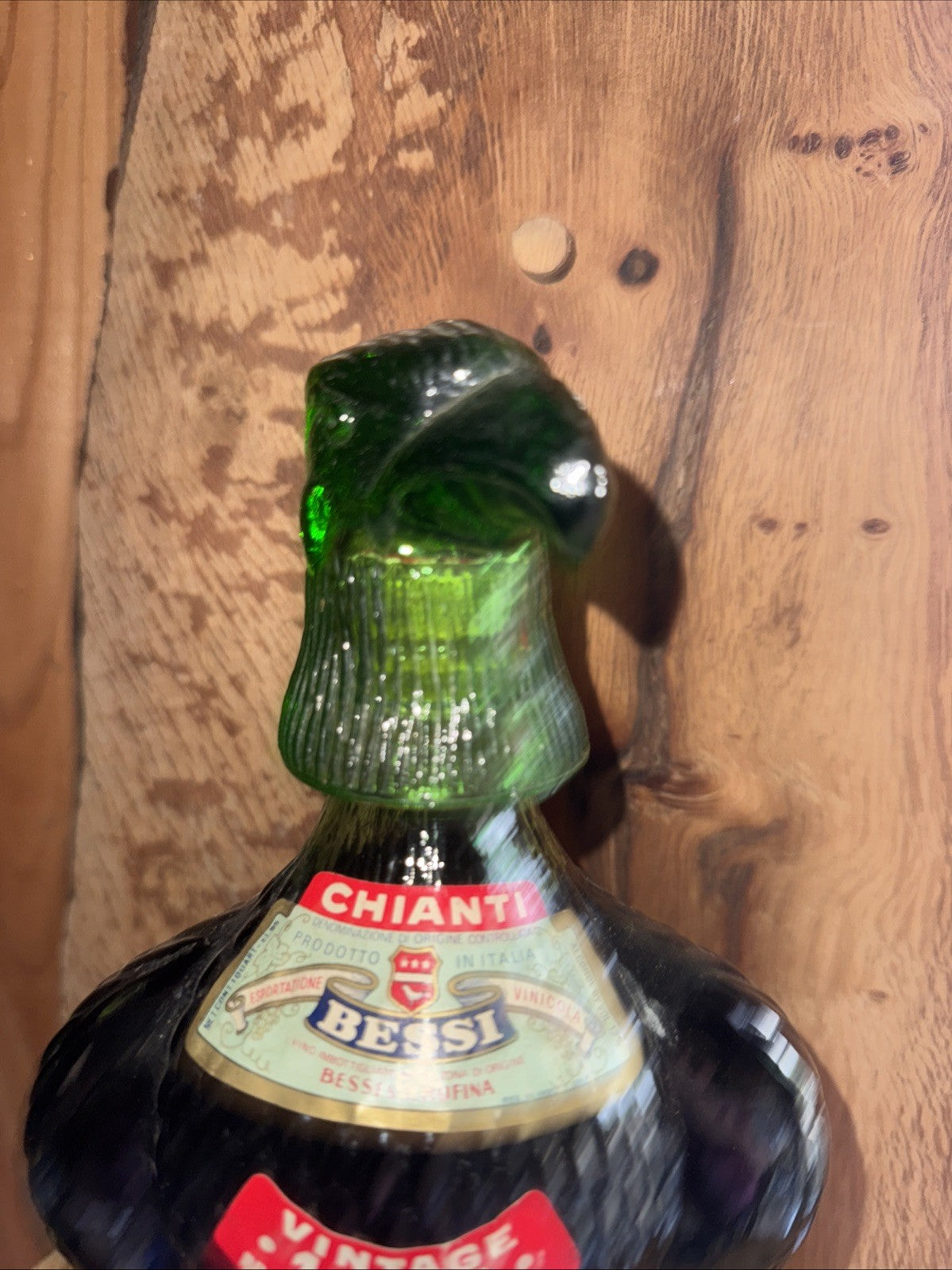 Vintage 1975 Bessi Chianti Green 95 CL Glass Eagle Bottle Full And Sealed