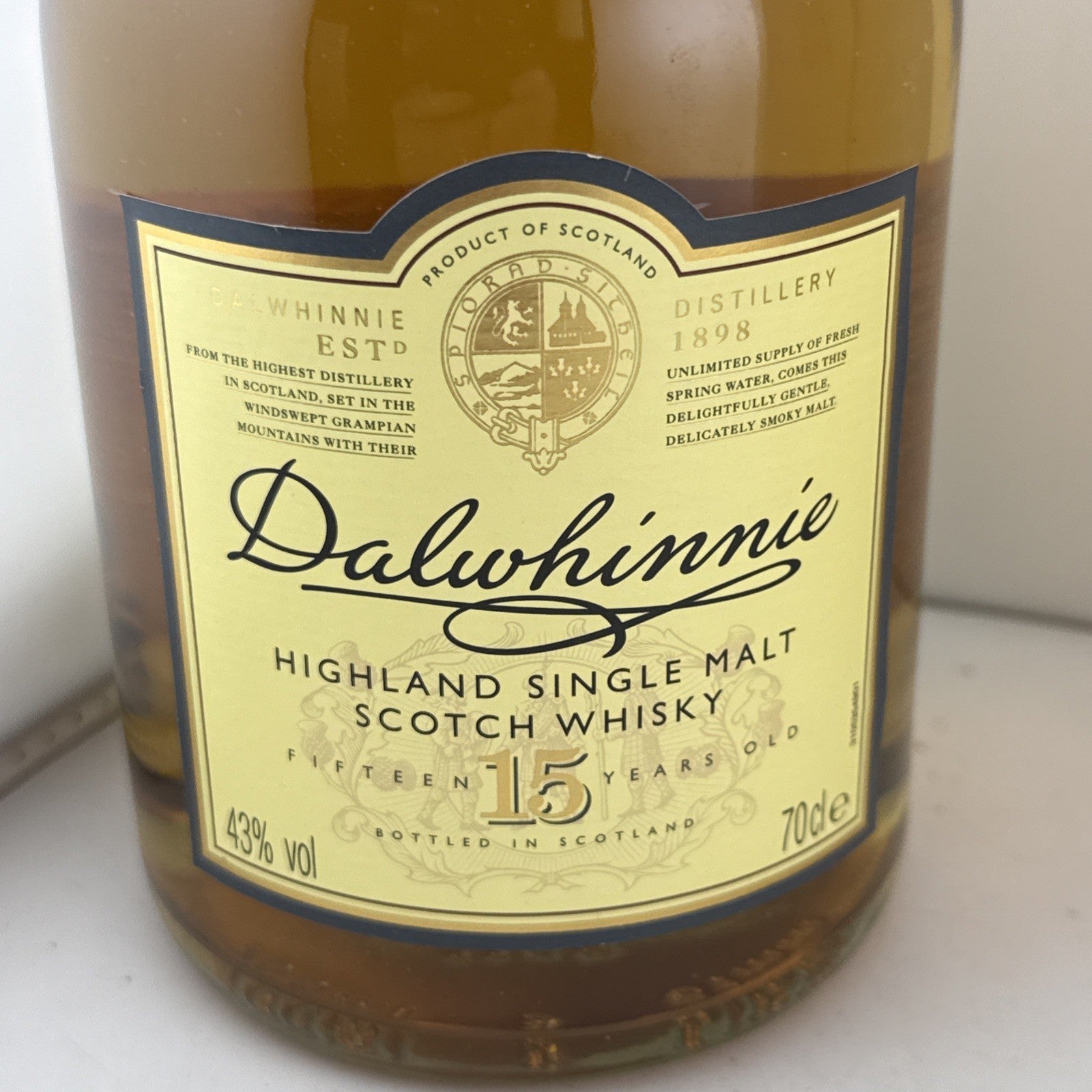 Dalwhinnie 15 Year Old Scotch Whisky Older 1990s Bottling 70cl 43%(Box Battered)