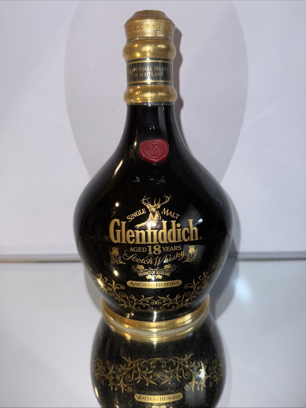 Glenfiddich 18 Year Old Single Malt Scotch Whisky, blue decanter bottling