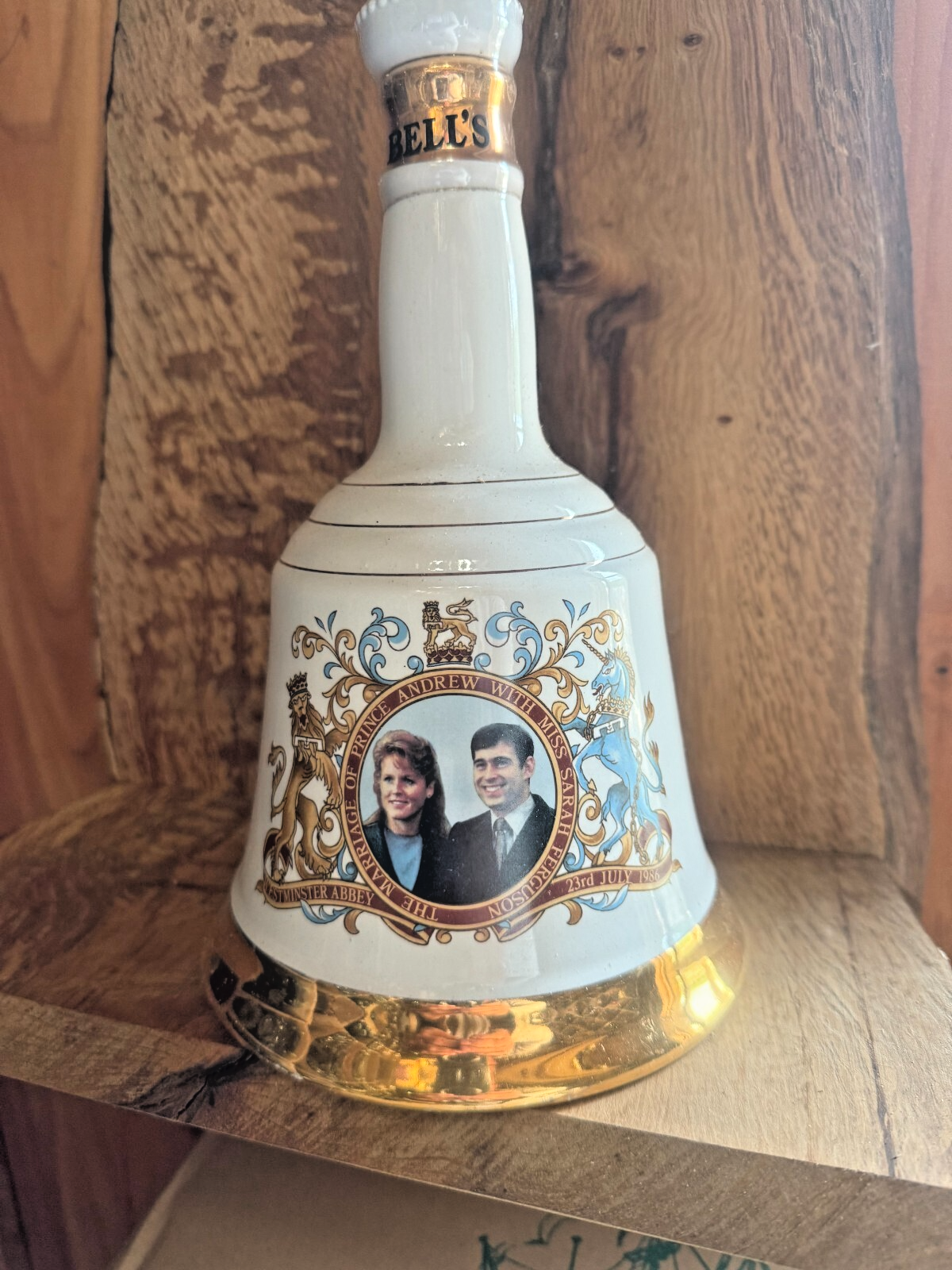 Bells Whisky 75cl Bottled 1986 vintage matured Royal Fergie And Andrew