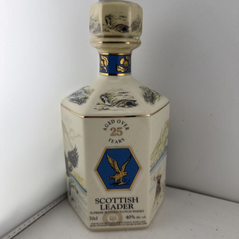 Scottish Leader Aged Over 25 Years Supreme Blended Scotch Whisky