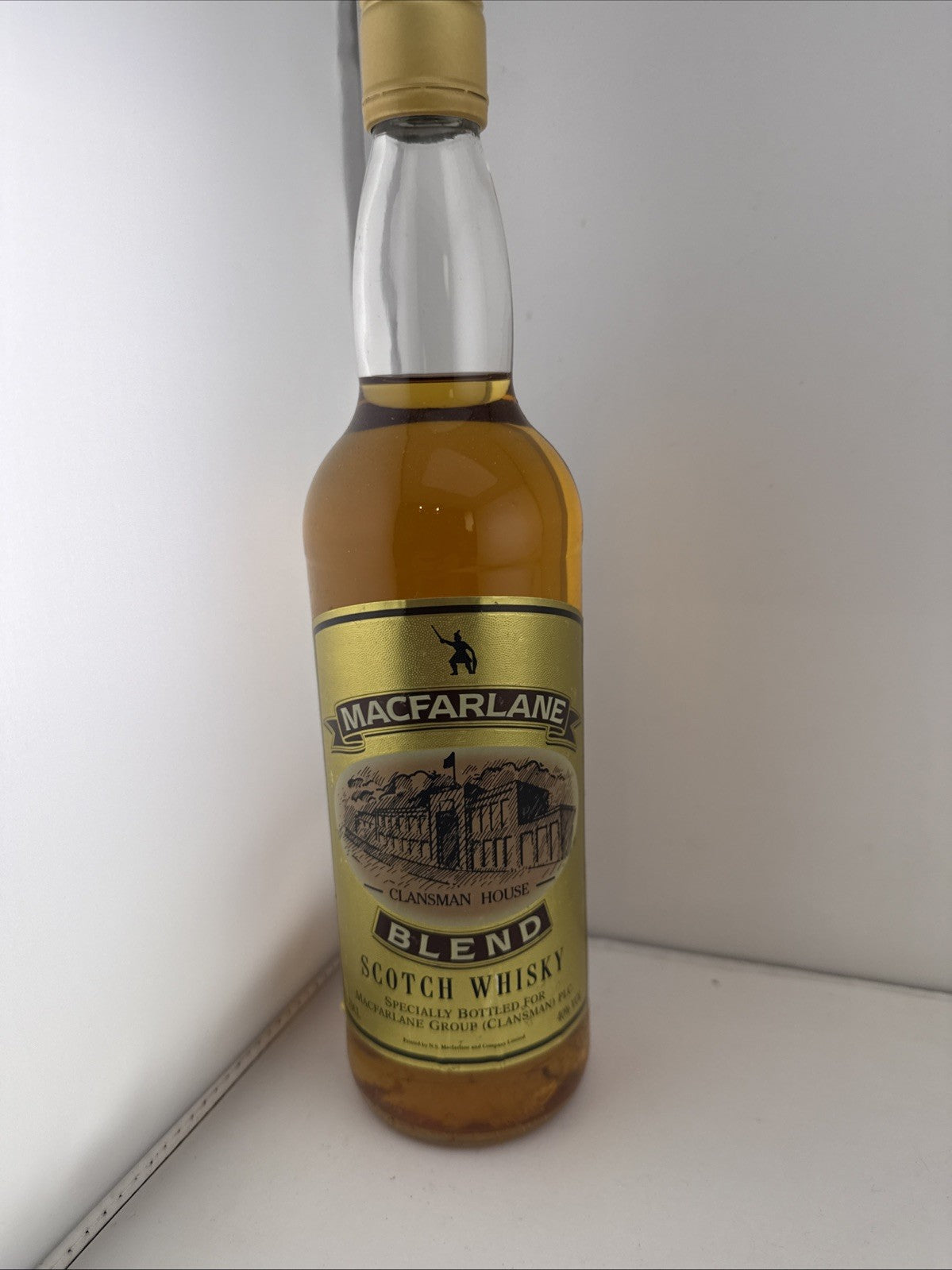 Vintage Macfarlane Blend Scotch Whisky 70cl 40% Clansman House