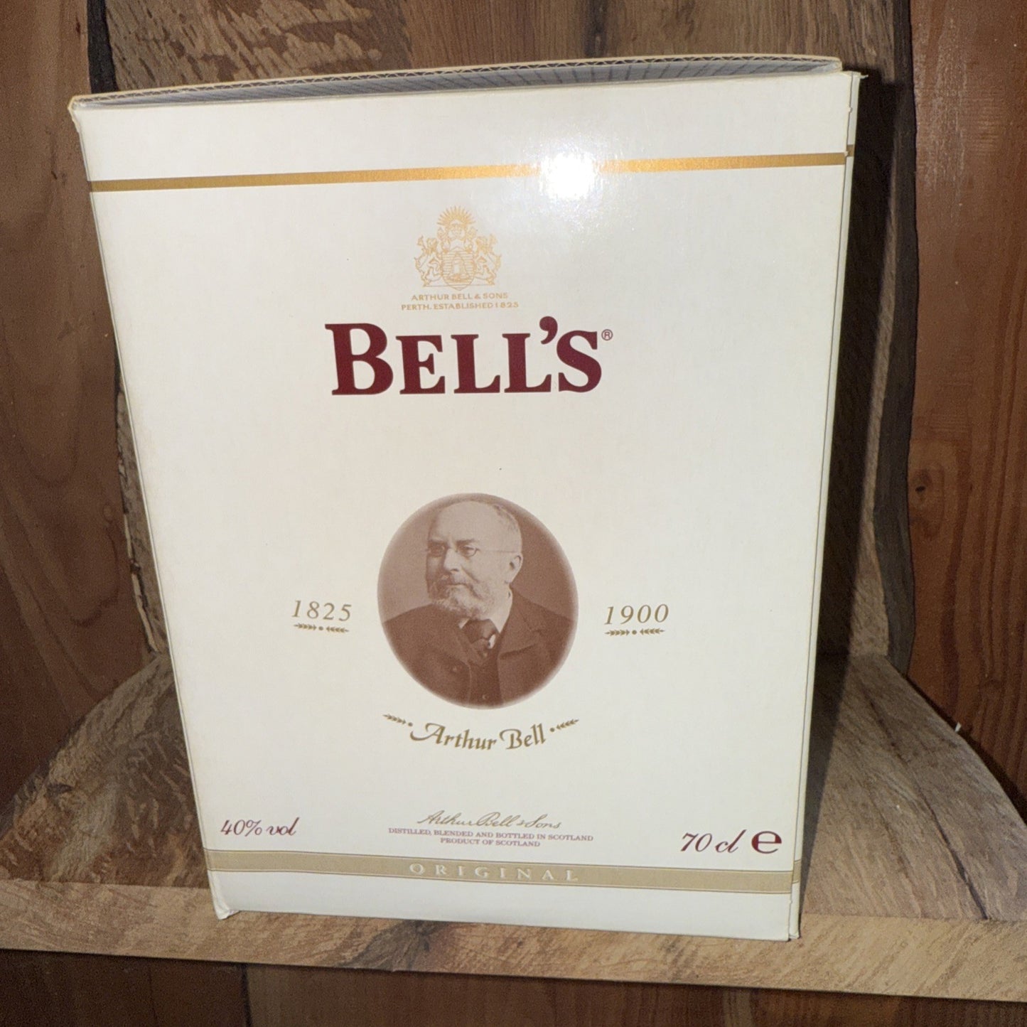 Bells Whisky 75cl decanter Christmas 2007 full boxed mint condition