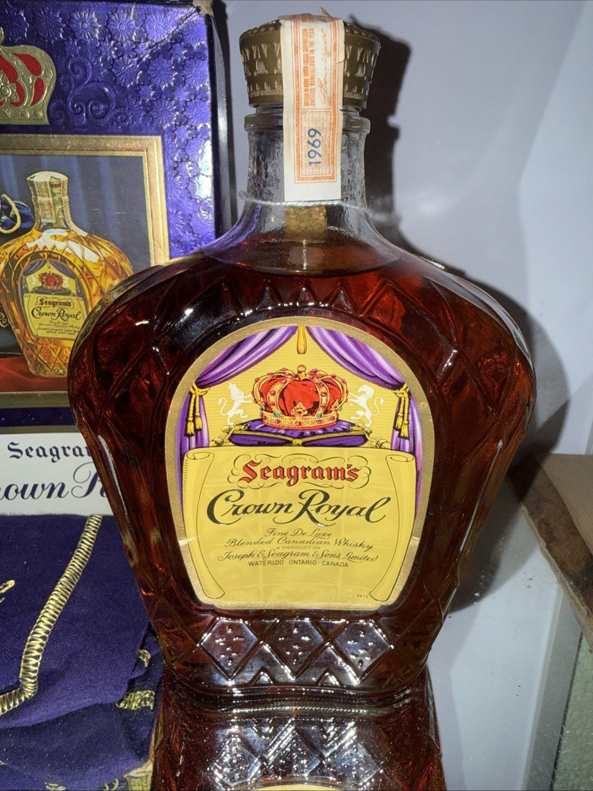 1969 Bottle Crown Royal Canadian Rye Whisky 25 fl oz 70 % proof