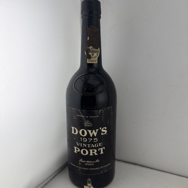 Dow’s 1975 Vintage Port 75cl Mature Portuguese Fortified Wine