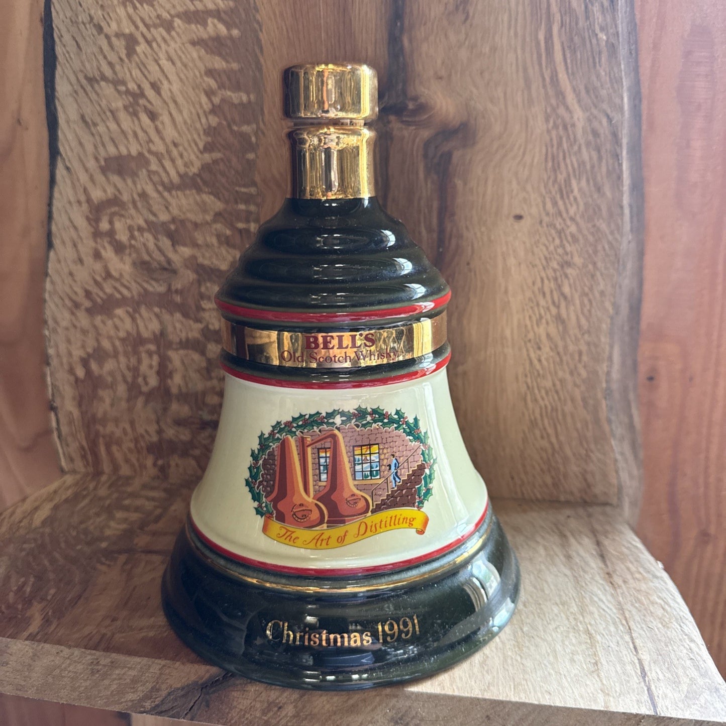 Bells Whisky 75cl decanter Christmas 1991  vintage matured
