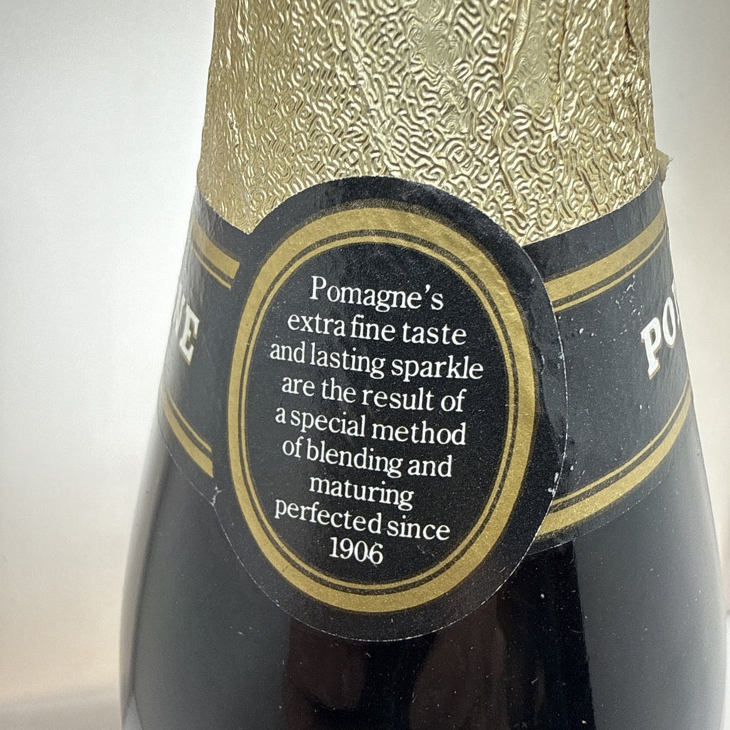 HP Bulmer Pomagne Dry 1981 (730 ml)￼novelty Display Only ! Do Not Drink!!