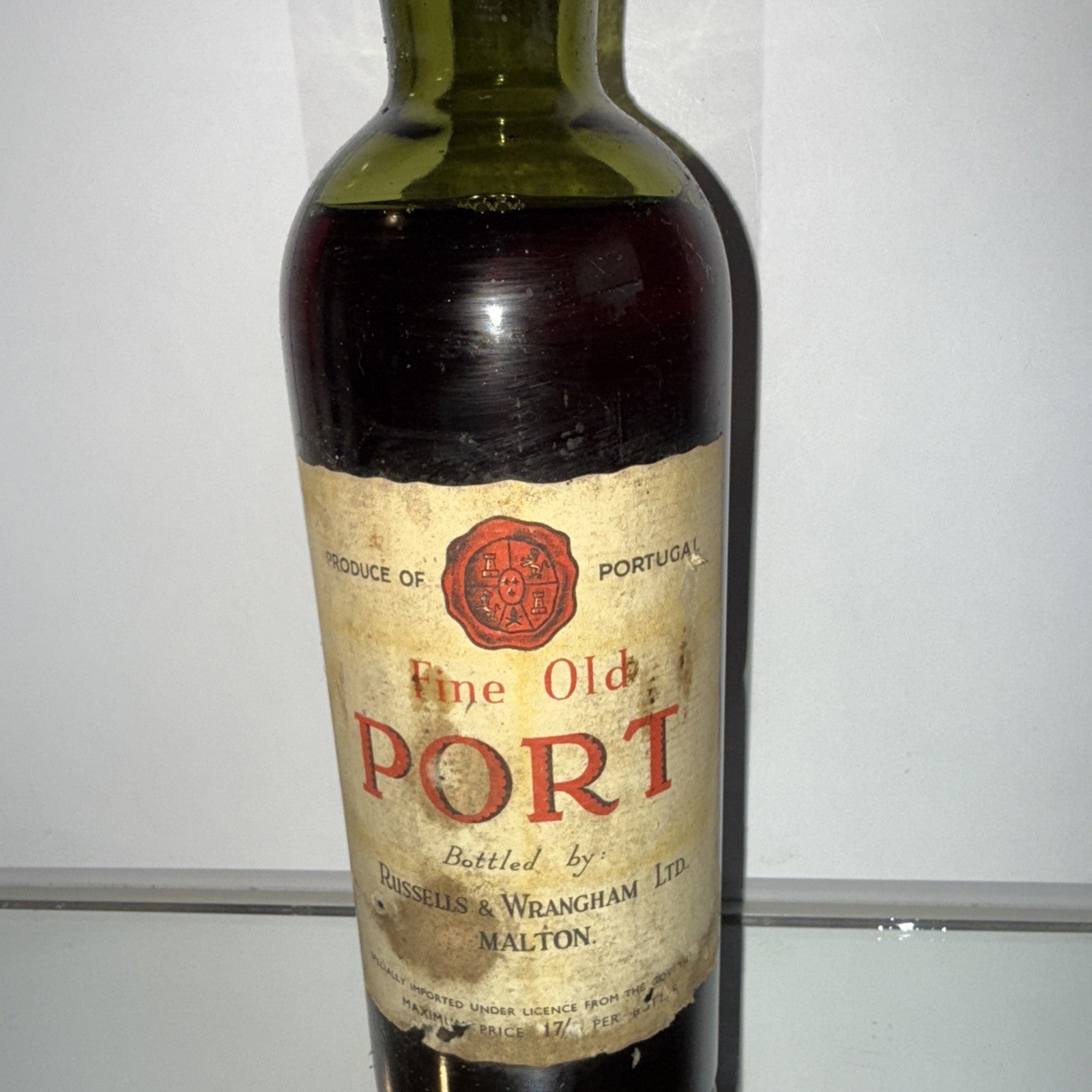 Russells & Wrangham Ltd Fine Old Port Bottled 1950s/60s