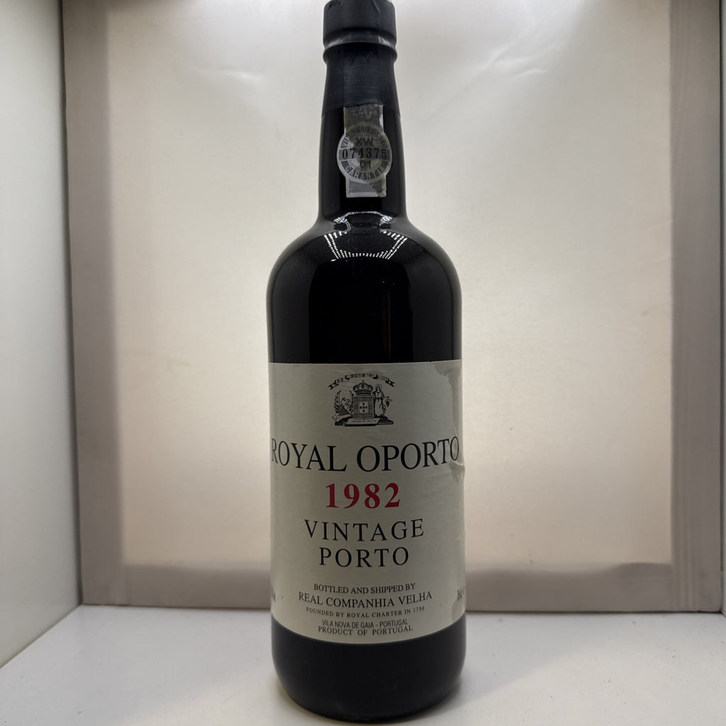 Royal Oporto 1982 Vintage Port Real Companhia Velha 75cl