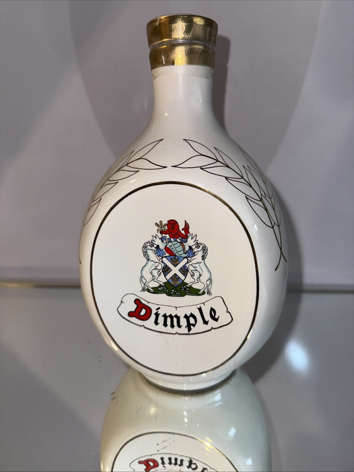 Haig's dimple White Ceramic Decanter from 1986 Commonwealth Games