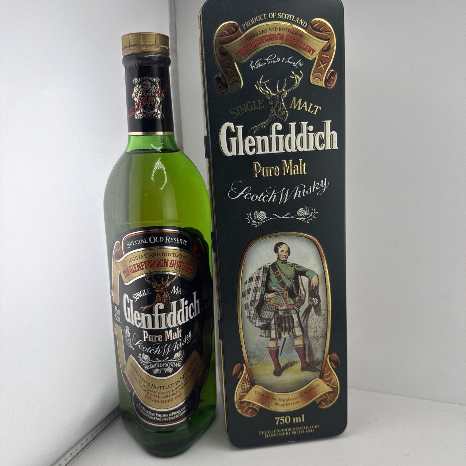 Glenfiddich Special Old Reserve 750ml c1990 Export Tin Clan McPherson