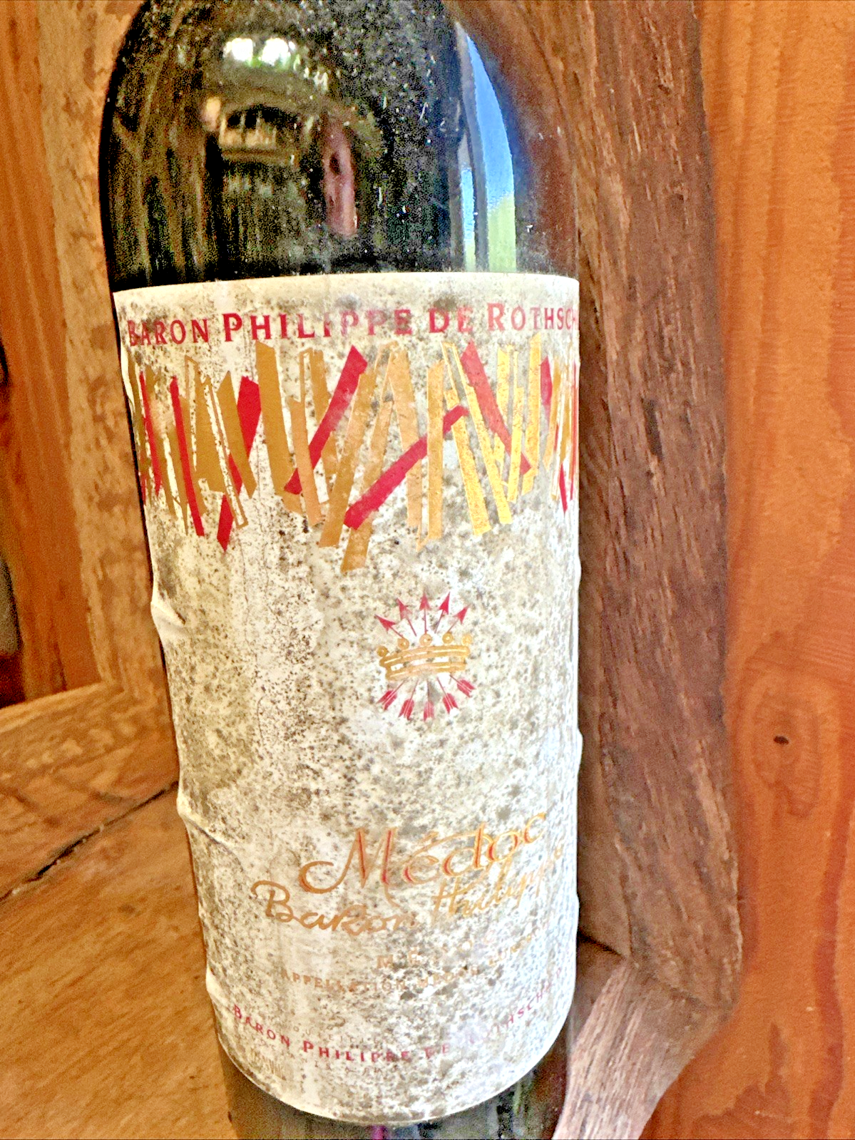 Baron Philipe de Rothschild Medoc (label in poor condition)