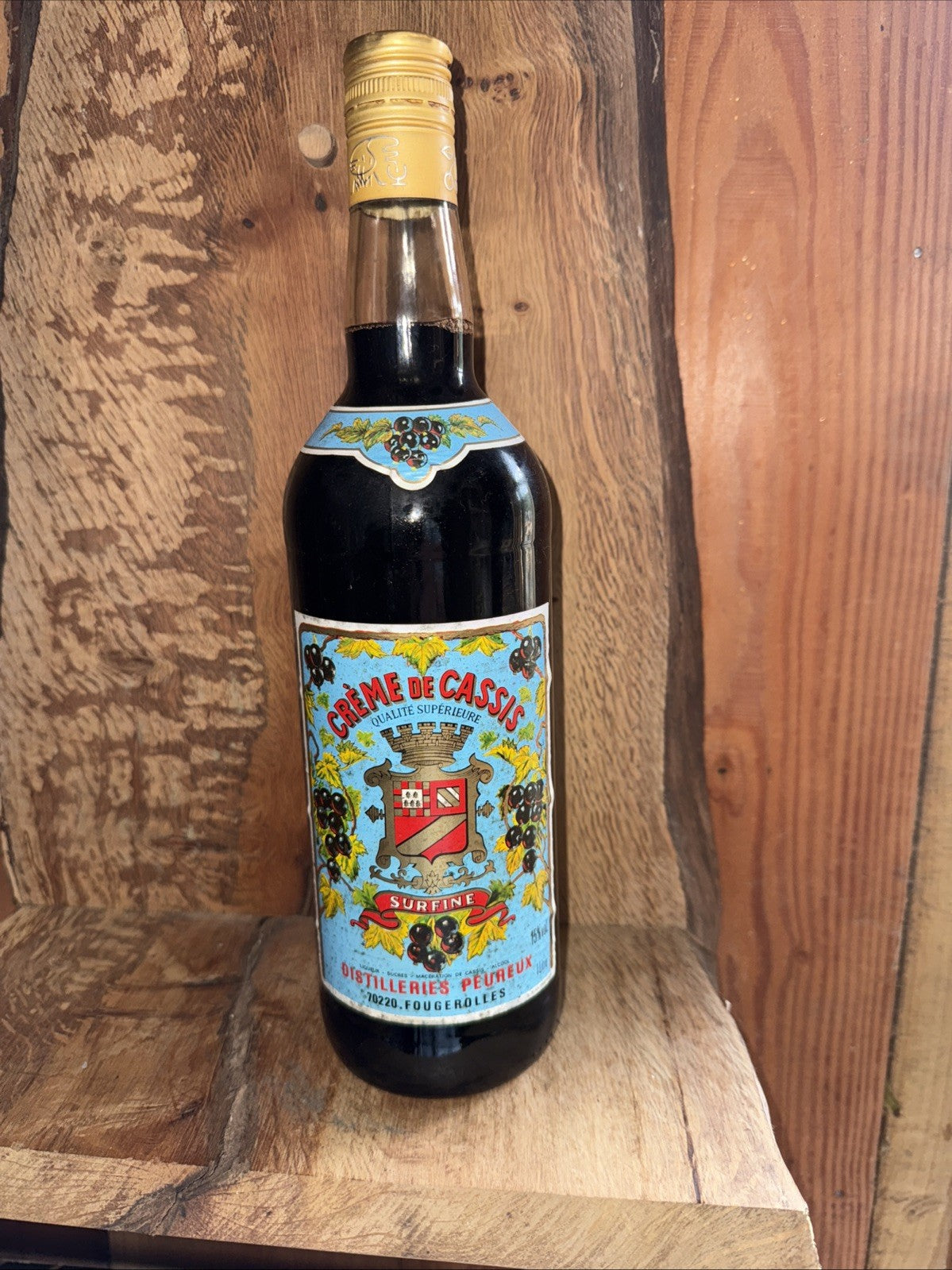 Crème De  Cassis Liqueur Distilleries Peureux