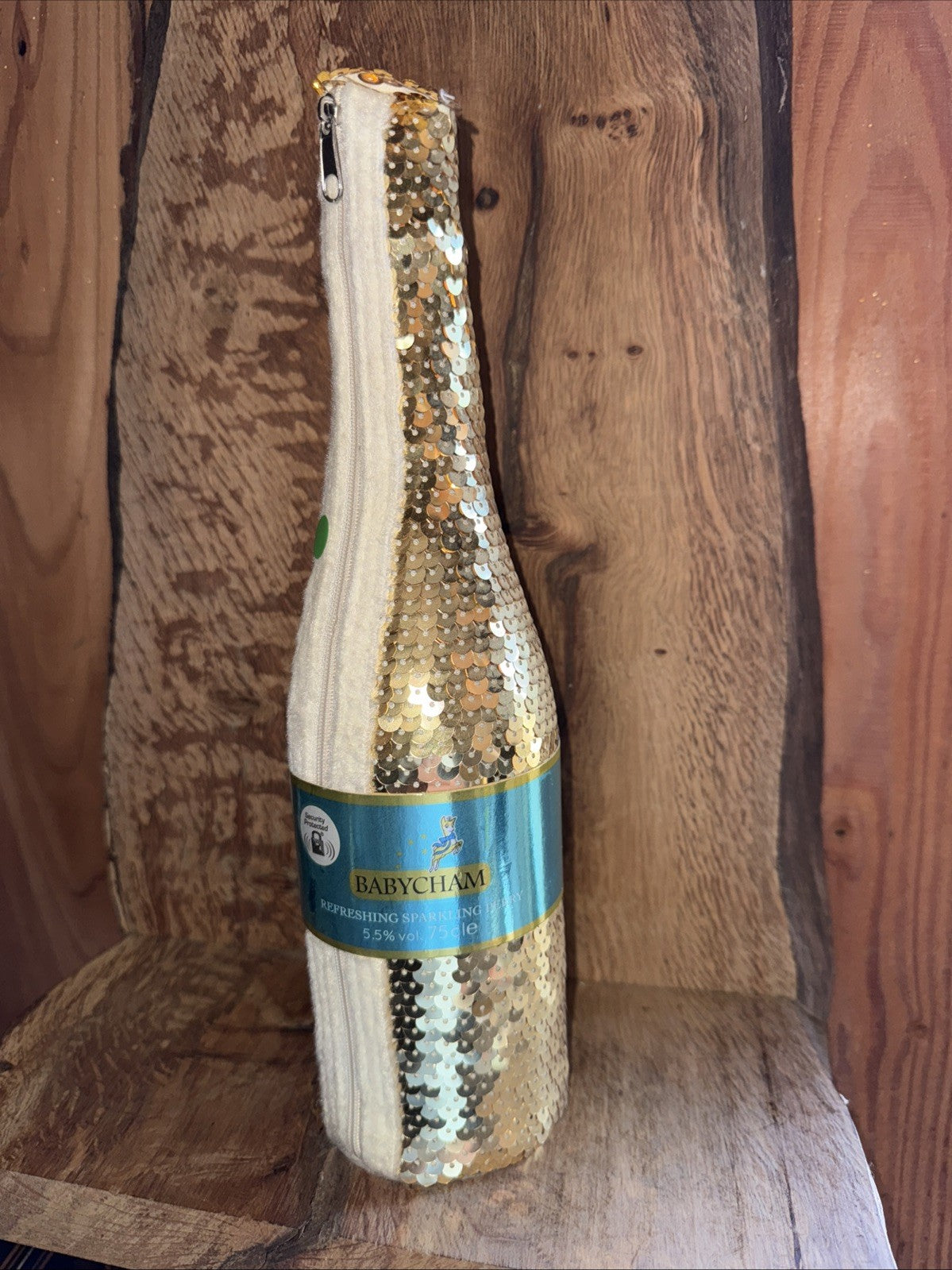 Vintage Babycham Iconic Full Bottle in a 75cl 5.5 abv in sequin case