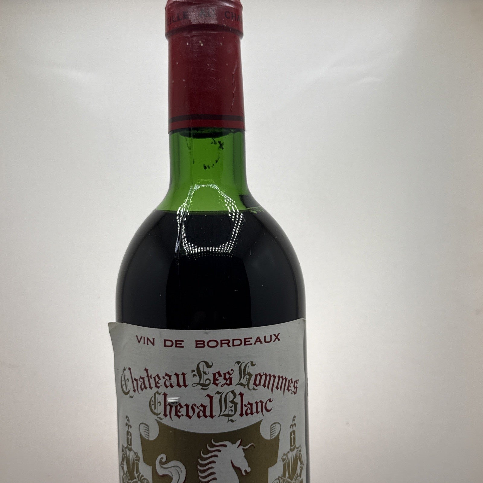 Château Les Hommes Cheval Blanc Côtes de Bourg 1983 75cl