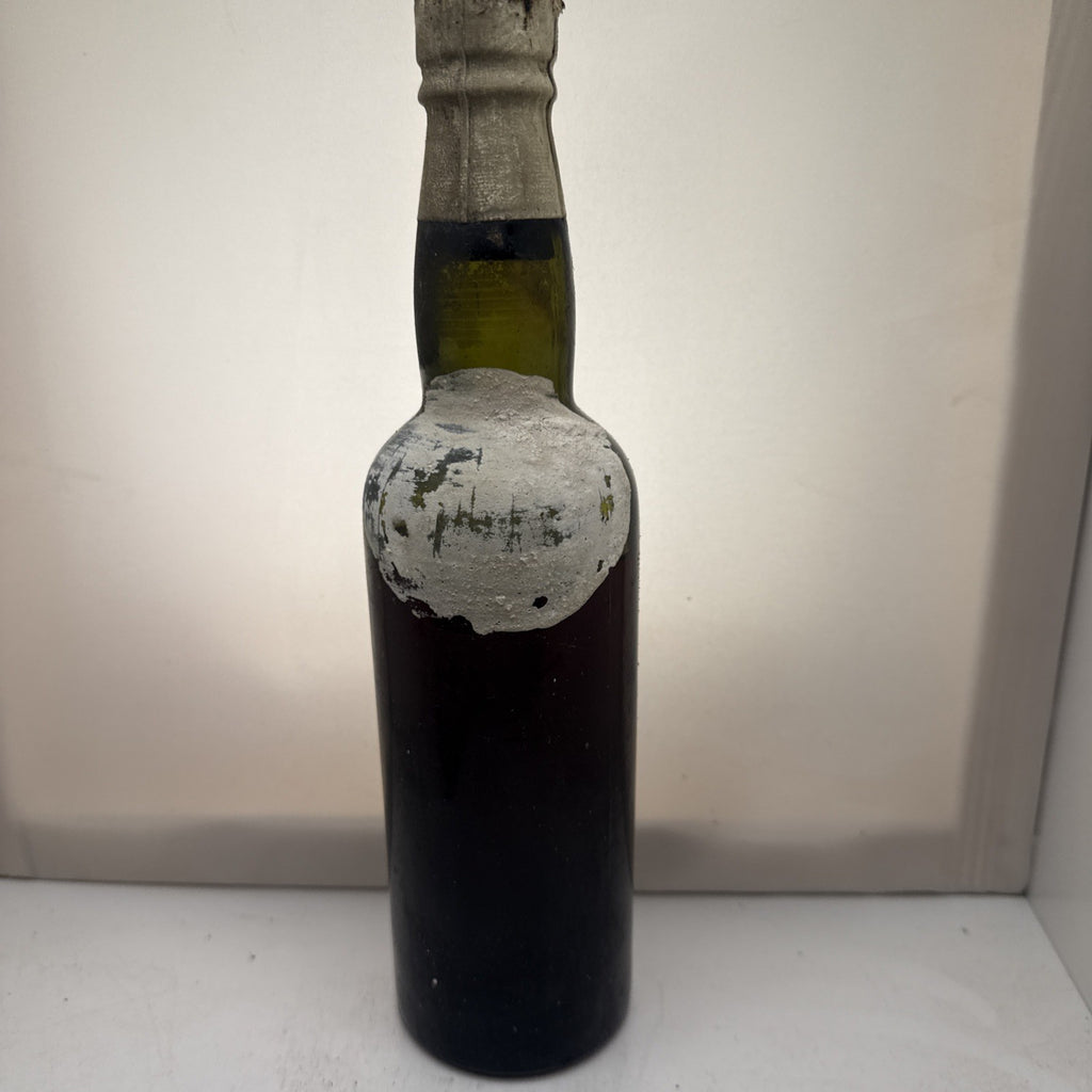 ½ Bottle — Tuke Holdsworth 1934 — James Hawker Plymouth — 92yo — Rare Port